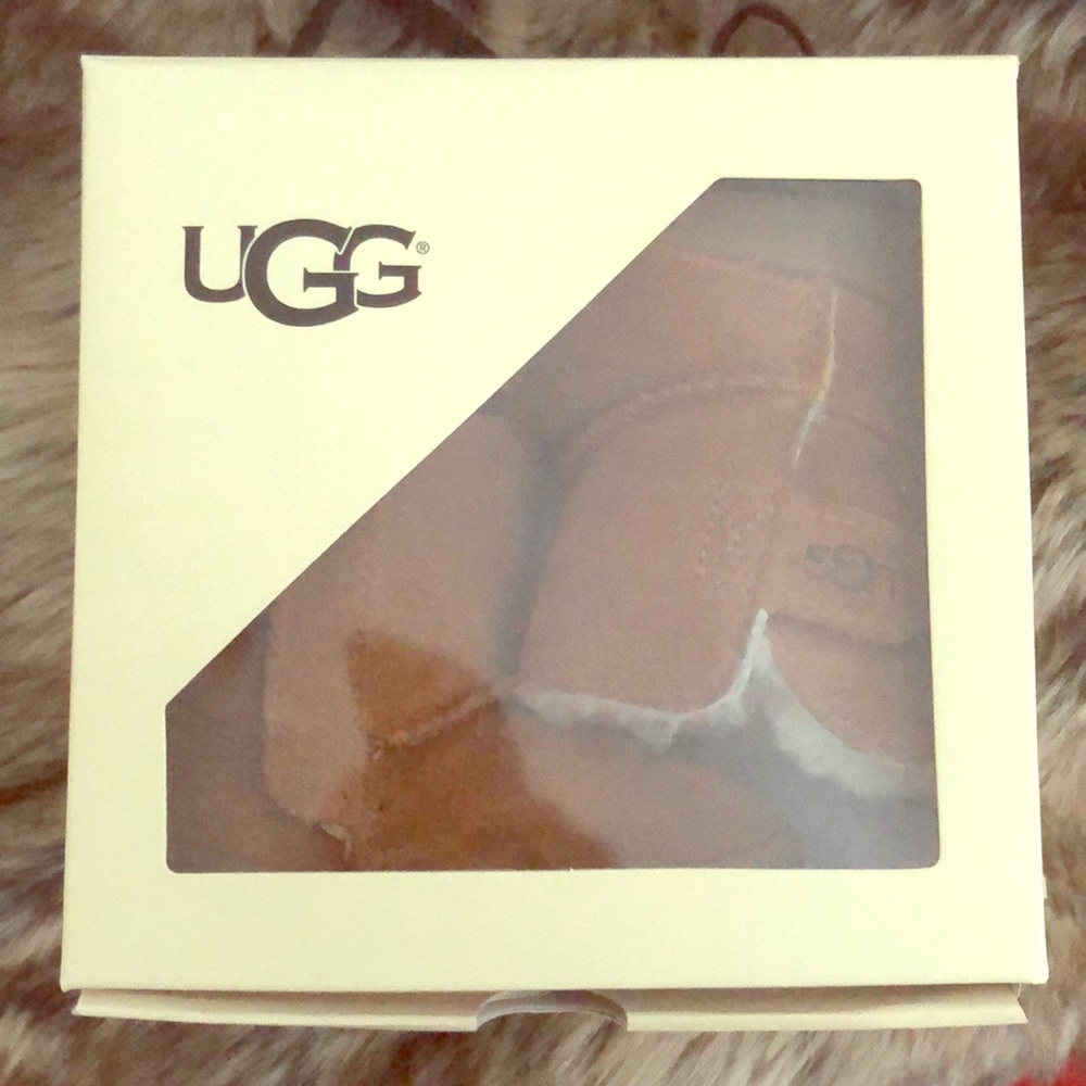Ugg I Keelan infant boots size 2/3